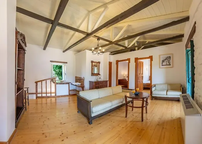 Pano Rouga - Pontzos Traditional Stonehouse Tatil Evi